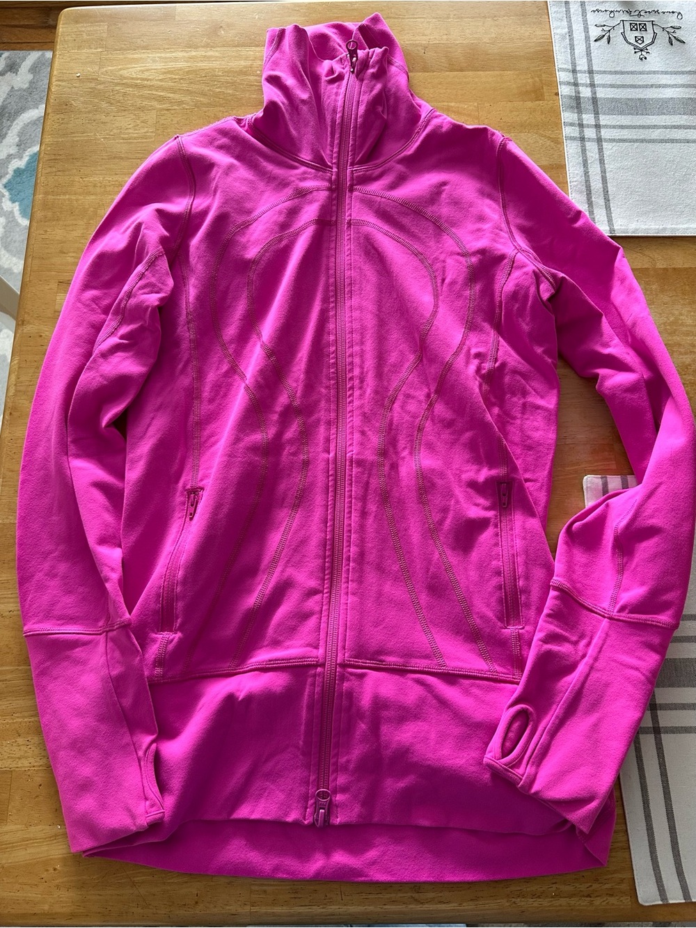Lululemon full-zip jacket size 6